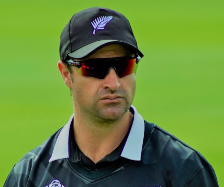 Colin de Grandhomme Biography, Bowling, Batting & Fielding Stats