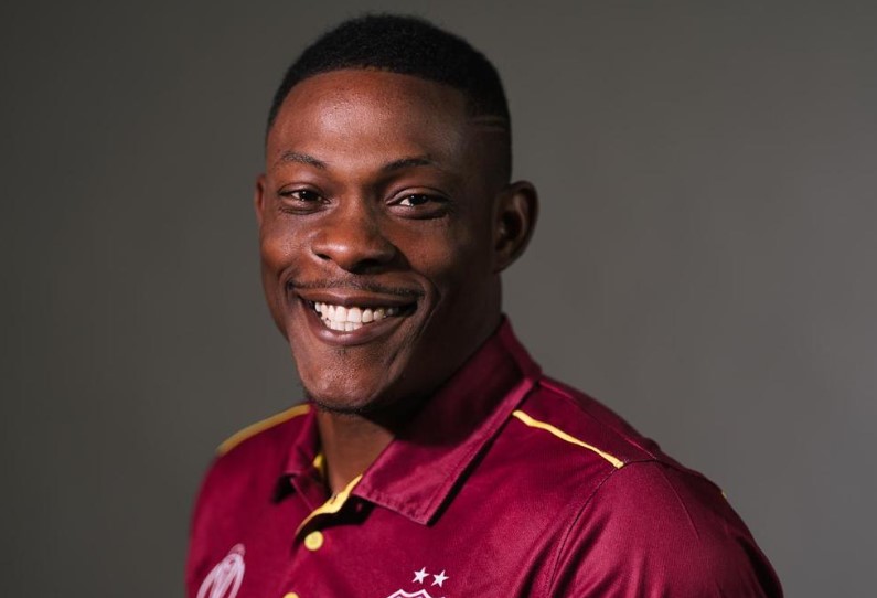 Sheldon Cottrell Biography, Bowling, Batting & Fielding Stats